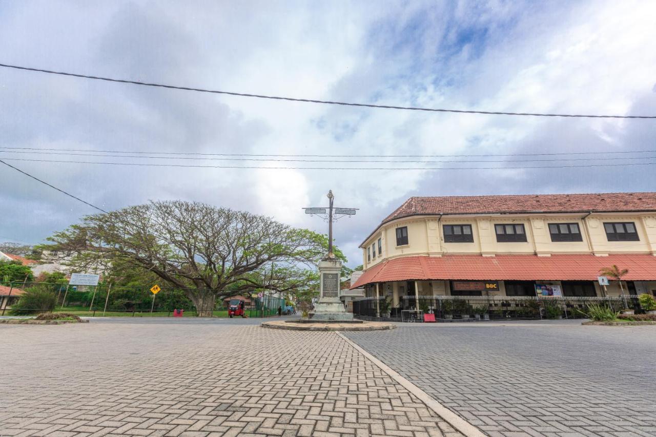 Fort Thari Inn ガル エクステリア 写真