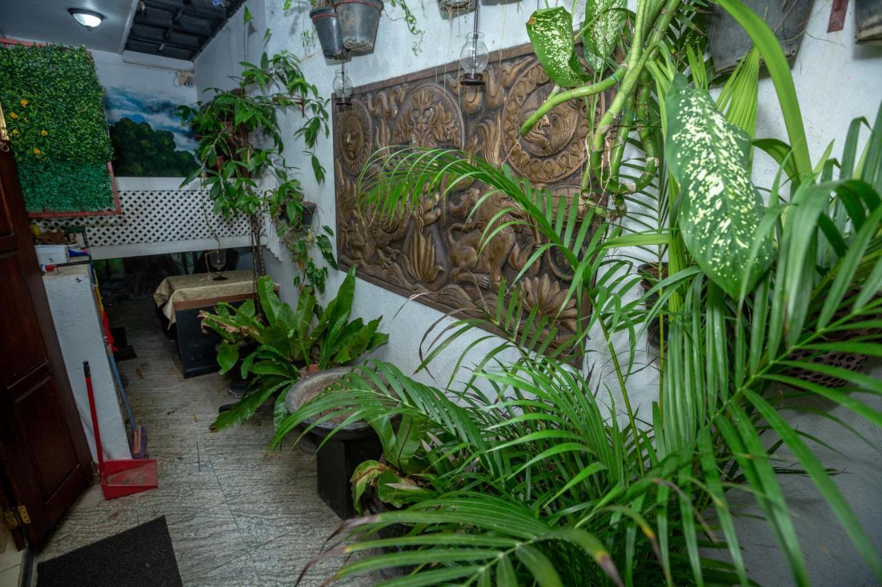 Fort Thari Inn ガル エクステリア 写真
