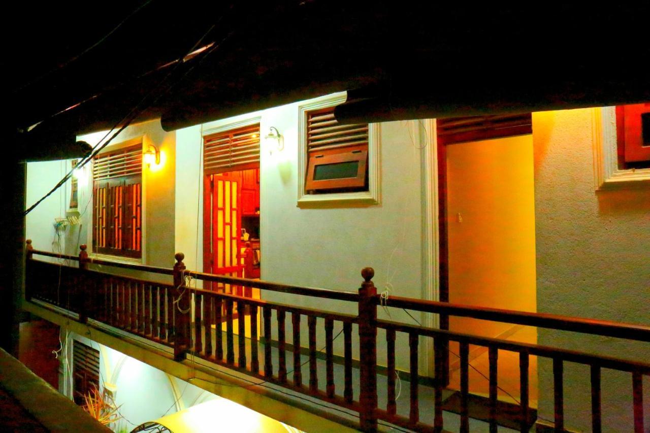 Fort Thari Inn ガル エクステリア 写真